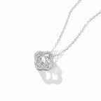 Dancing Necklace – The Art of Jewelry in Motion